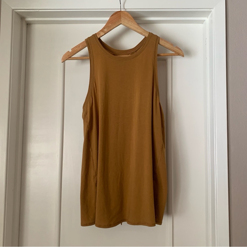 EUC Lululemon 🍂 All Tied Up Tank, size 4